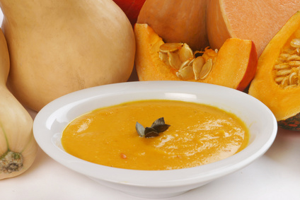 Kürbissuppe mit Toast